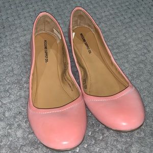 Pink flats